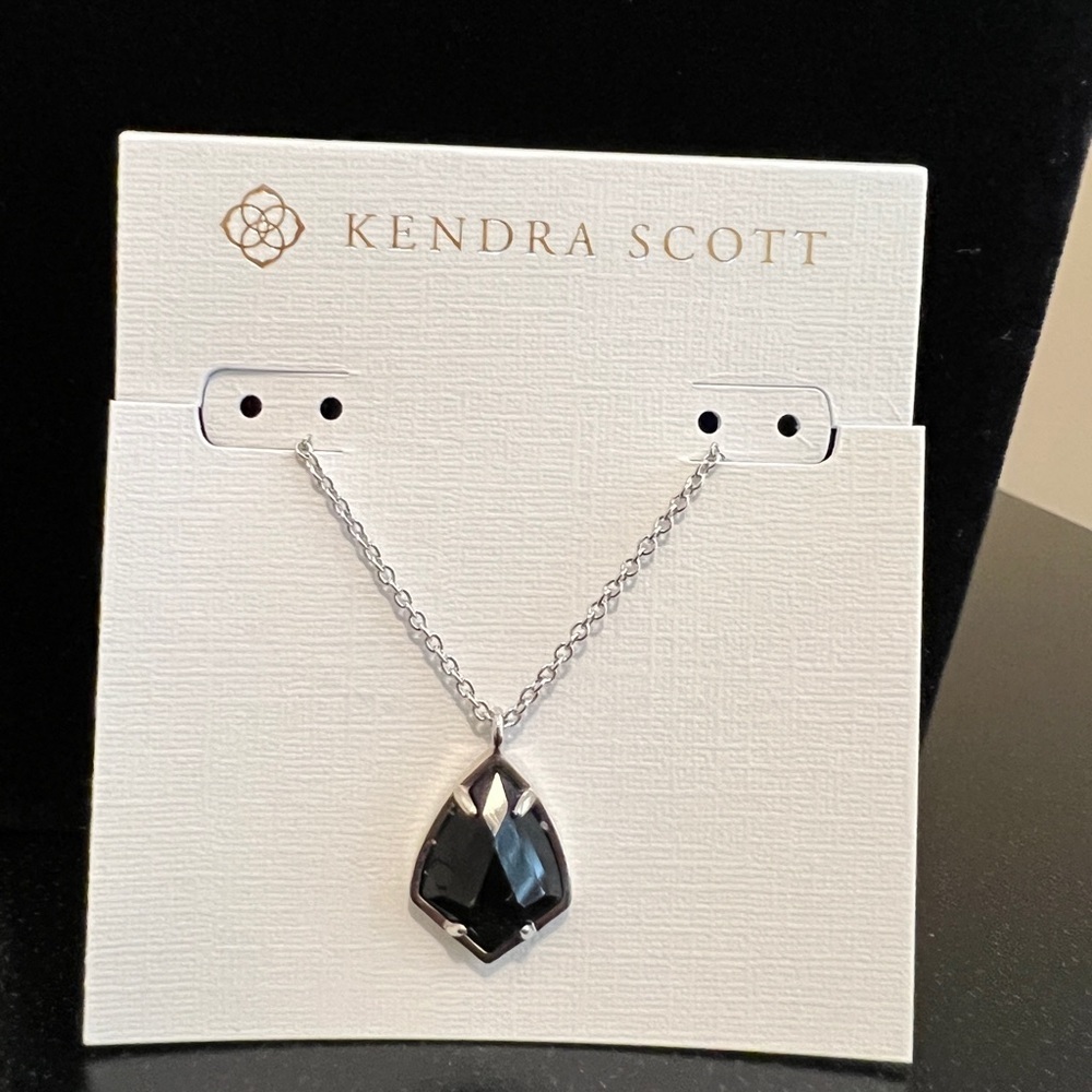 Kendra Scott Cory Necklace Rhod Black - Picture 4 of 5